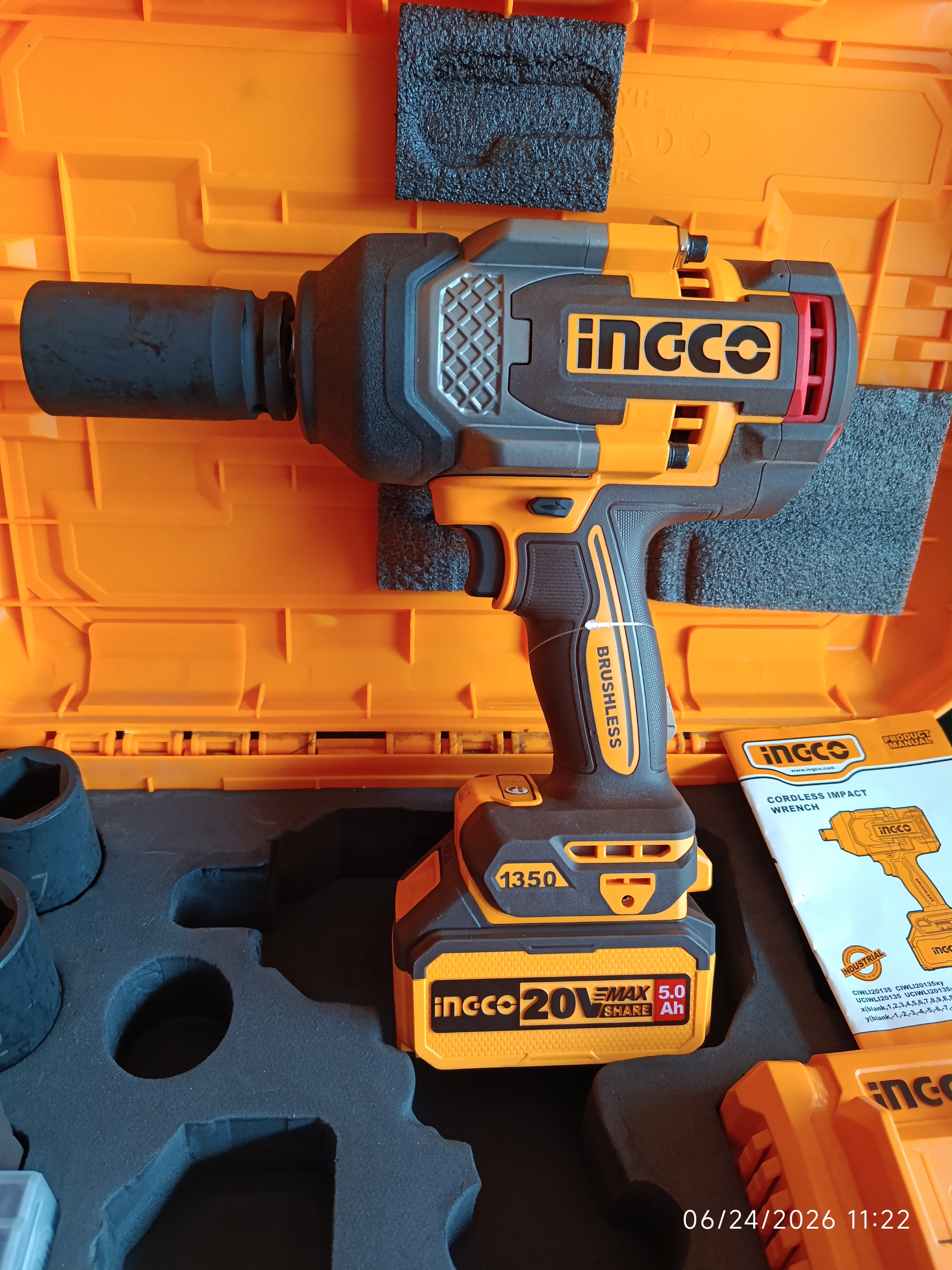 3/4" INGCO CORDLESS IMPACT WRENCH