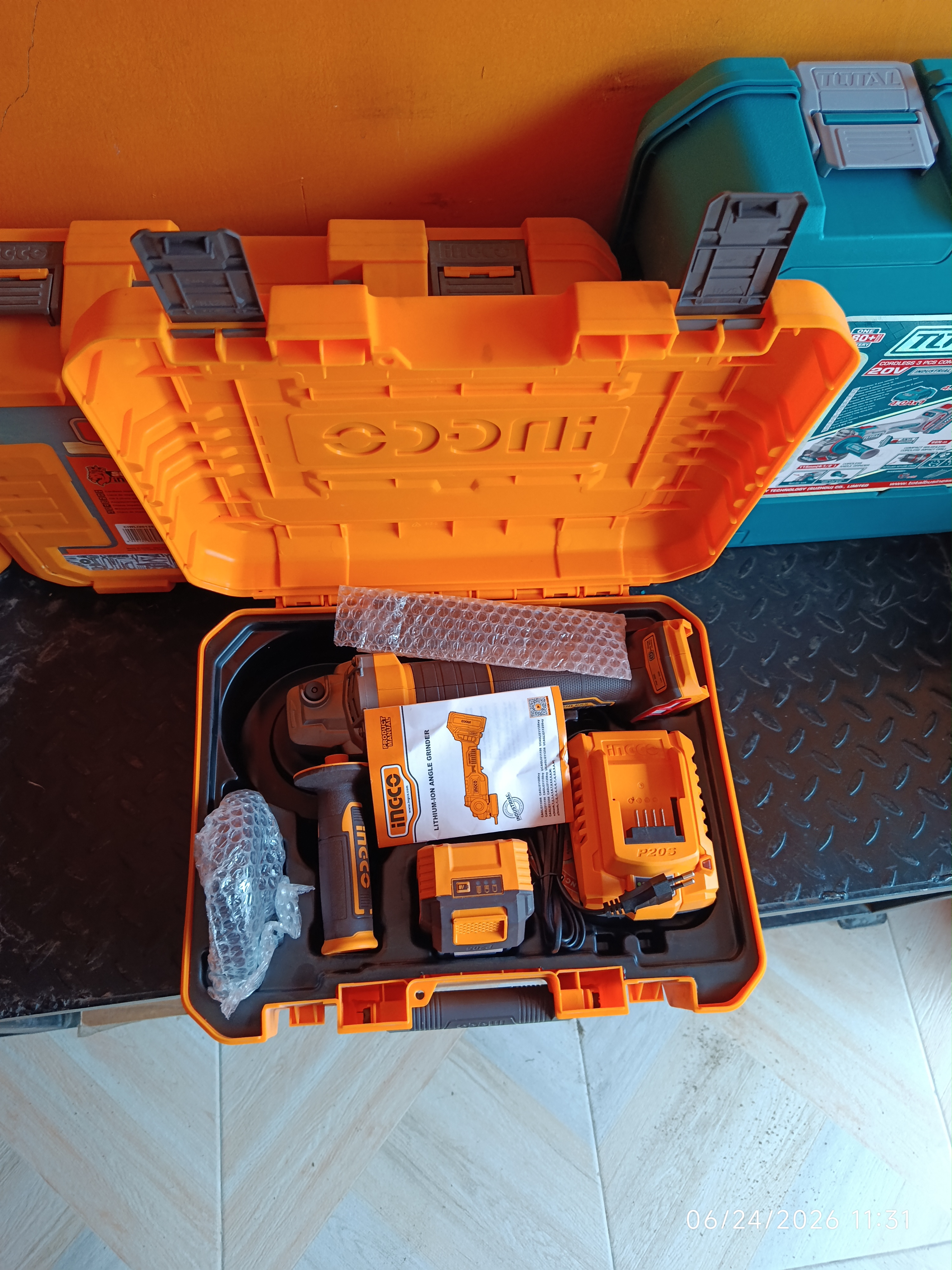 INGCO Brushless Cordless Angle Grinder