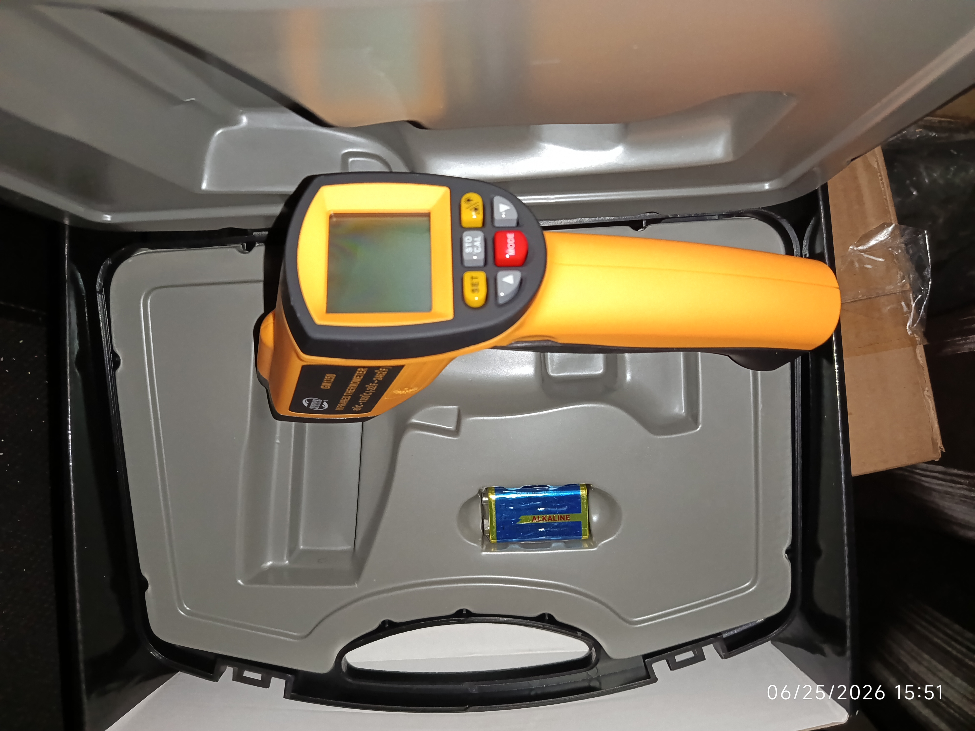 BENETECH GM1350 Industrial Infrared Thermometer