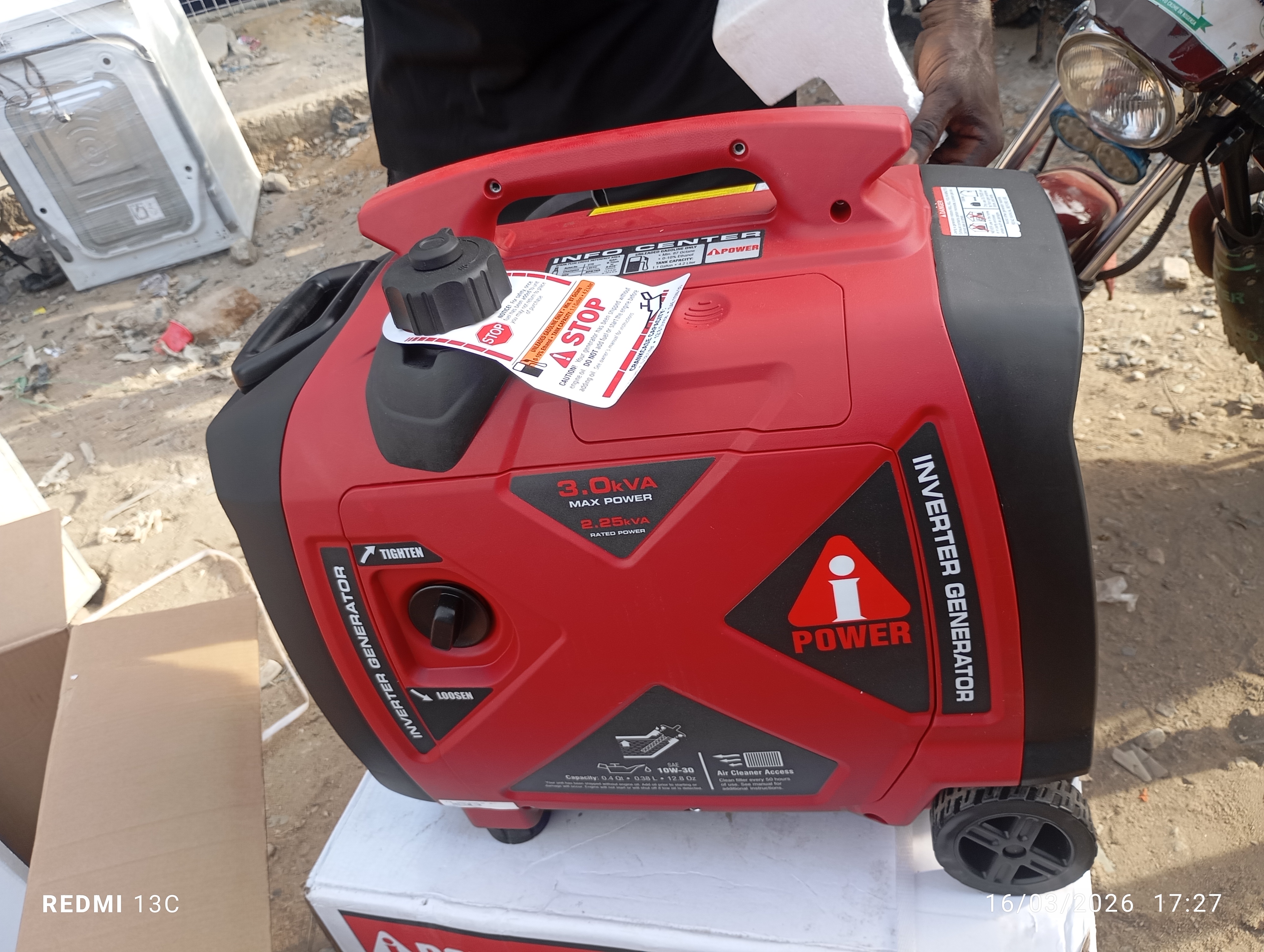 iPower A3500i-H Inverter Generator