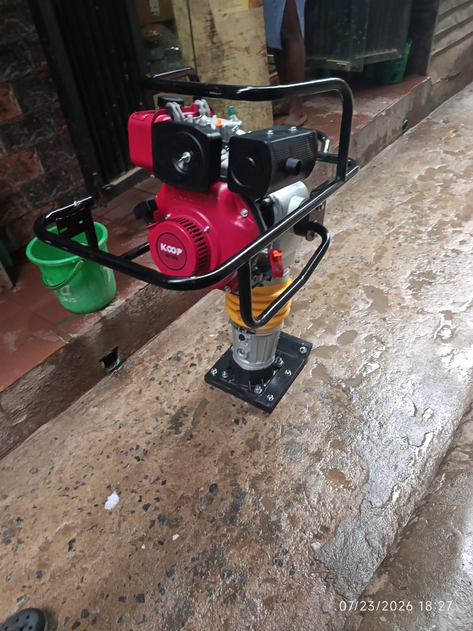 KD173FB Koop Diesel Jumping Jack Compactor