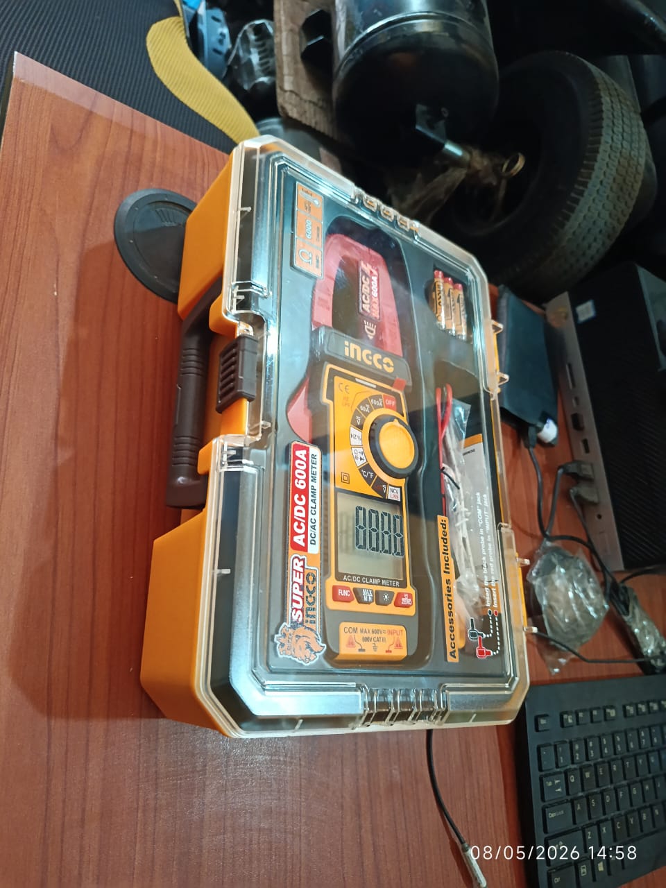 Ingco SUPER AC/DC 600A Digital Clamp Meter