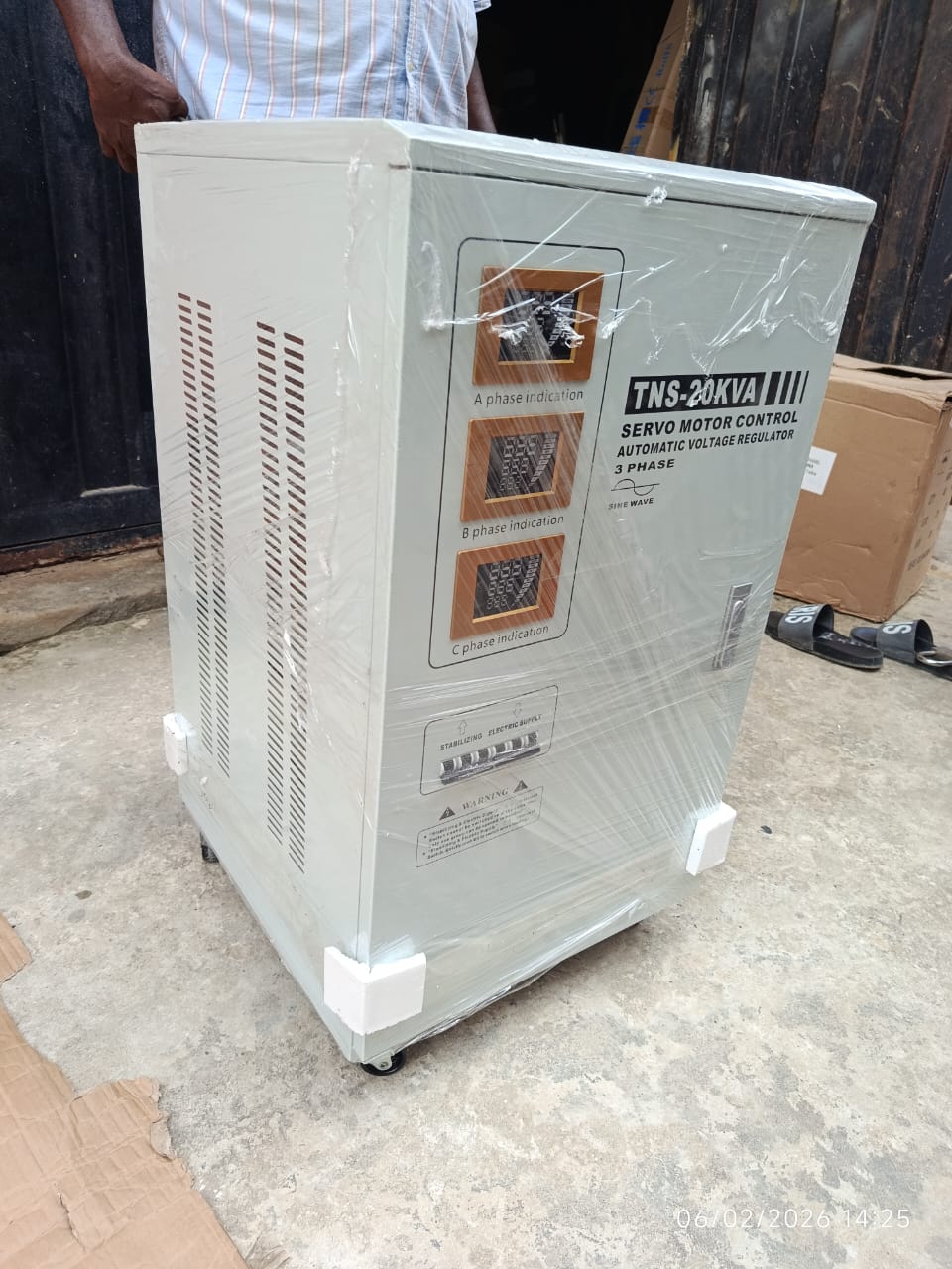 TNS-20KVA Servo Motor Control Automatic Voltage Regulator 3 Phase