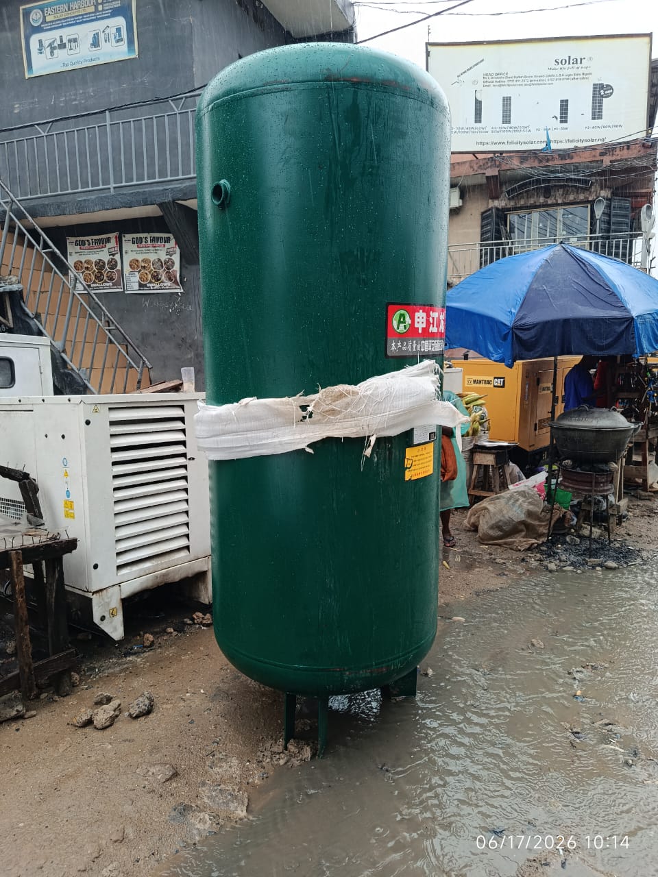 Industrial Vertical Compressed Air Receiver Tank 2000