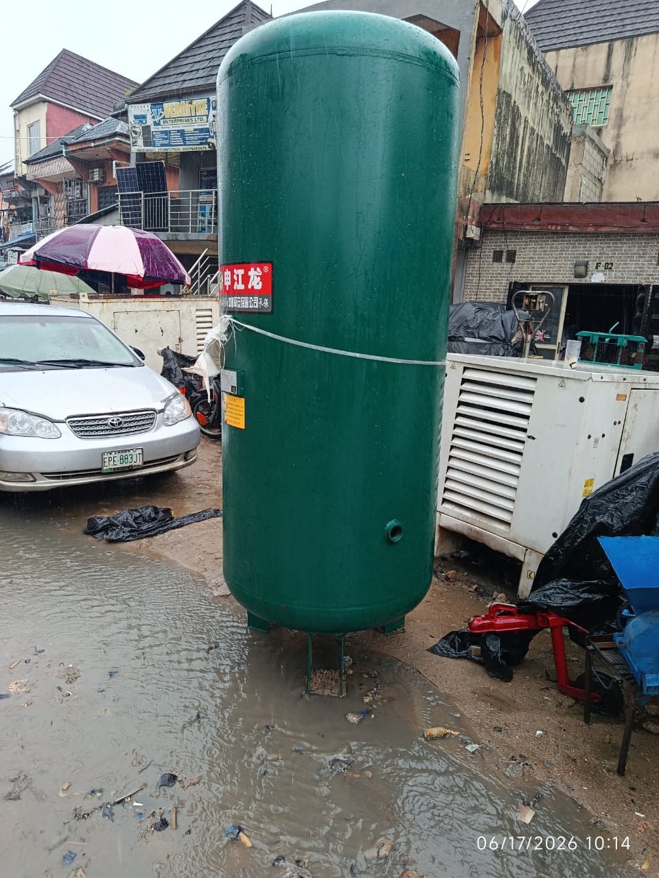 Industrial Vertical Compressed Air Receiver Tank 2000